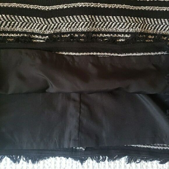 LOFT Skirt Size 8 Striped Boho Mini Western Aztec Strip Black White Cotton Blend - Picture 7 of 11